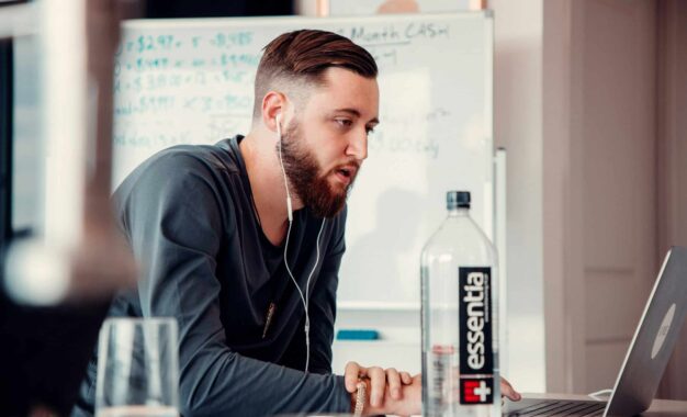 Lean Six Sigma pour PME : roadmap 6 mois + erreurs à éviter